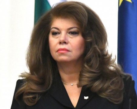 Вицепрезидентът: Бързото приемане на ваксината в ЕС постави България в неизгодна ситуация