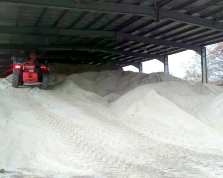 Пловдив готов за сняг и лед с нови 1600 тона сол