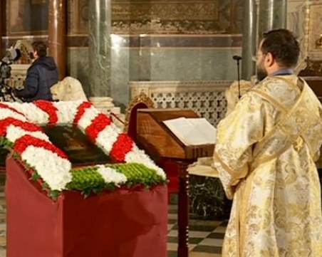 Патриарх Неофит: Нека временните изпитания не подкопават вярата ни!