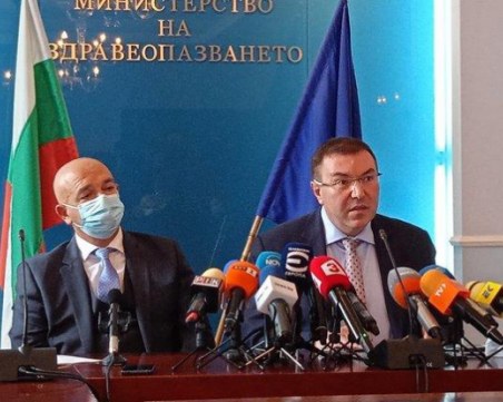 През март ще имаме 3 или 4 одобрени ваксини