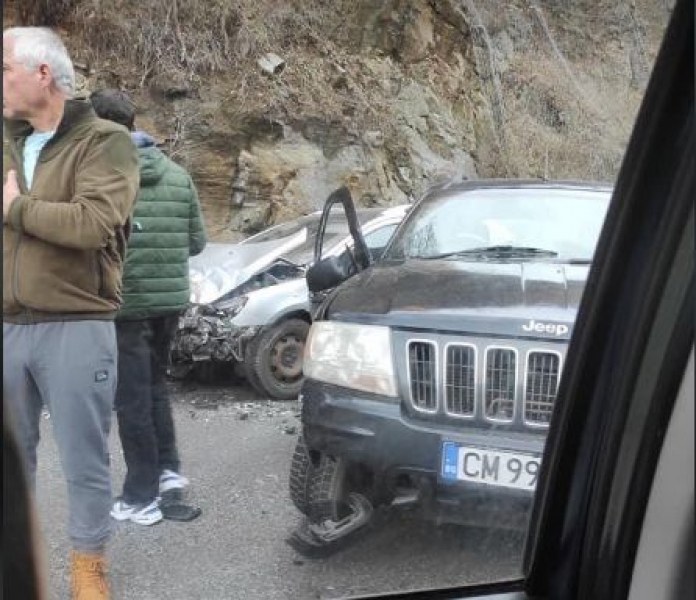 Мелето с 5 автомобила край Пловдив - заради неправилно изпреварване