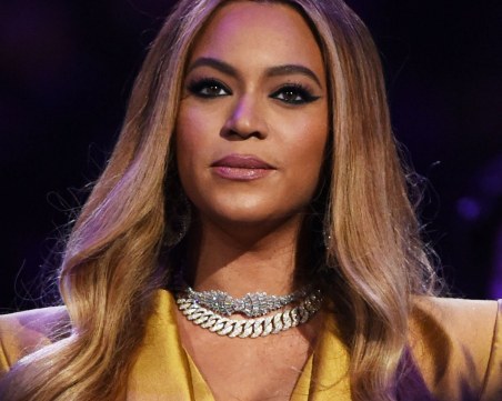 Бионсе помага с 500 000 долара на закъсалите със заемите