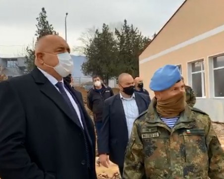 Борисов, Каракачанов и Ангелов на посещение в полигона в Црънча