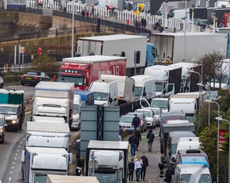 Пуснаха българските тирове, които бяха блокирани при Дувър