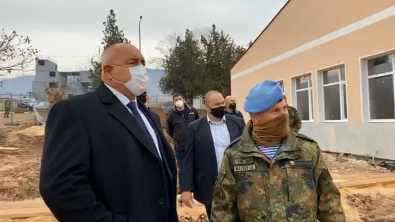 Борисов, Каракачанов и Ангелов на посещение в полигона в Црънча