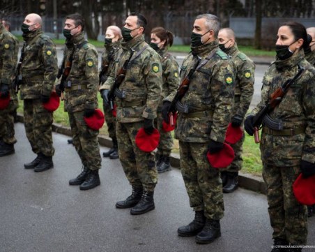 Карлово почете жертвите от Кербала