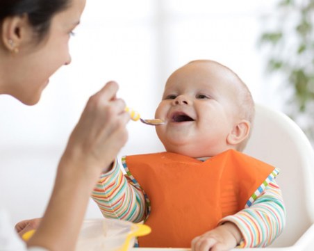 Предимства на бебешкия стол за хранене