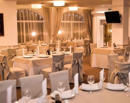 БАЗ и СЗБ: Удължаване на работното време на ресторантите в хотели за Нова година е дискриминационно