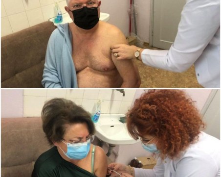 Д-р Ходжев се ваксинира: Вярвам в постиженията на високотехнологичната медицина, свидетел съм на много 
