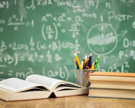 Вдигат стипендиите на студентите