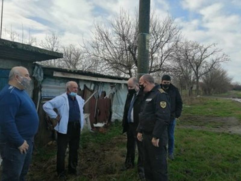 Двама пребиха самотно живеещ мъж за 150 лв.