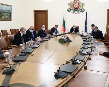 Борисов: Да изпратим тази болна година с повече оптимизъм