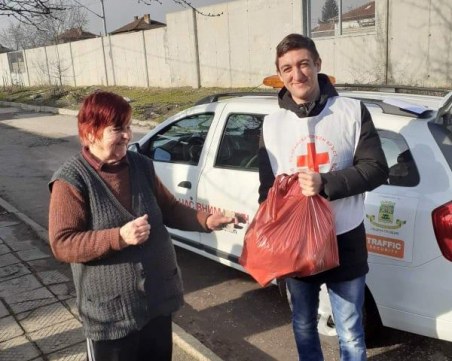 За пореден път! Доброволци стоплиха сърцата на пловдивчани