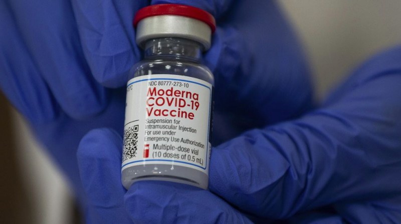Арестуваха фармацевт в САЩ заради саботаж на ваксините