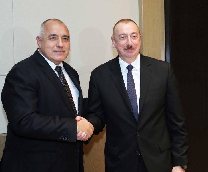 Премиерът проведе разговор с Илхам Алиев, след като потече азерски газ към България