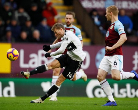 Пореден мач от Висшата лига отложен заради коронавирус