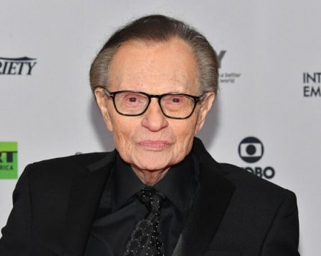 Легендарният водещ Лари Кинг е в болница с коронавирус