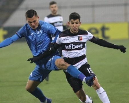 Локо отхвърли оферта за Салинас