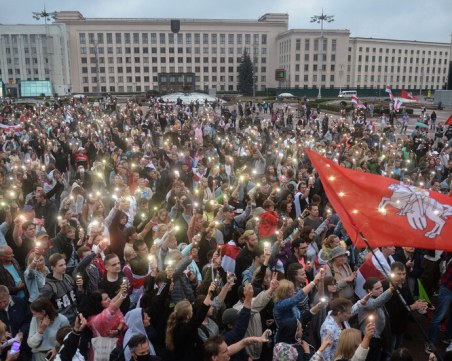 Протестите в Беларус не стихват, арестите също