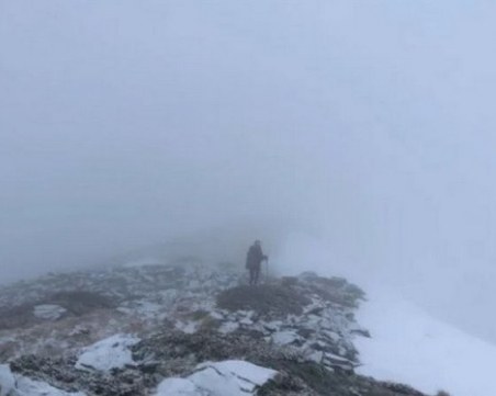 Възобновиха акцията в Стара планина по изваждане тялото на загиналия турист