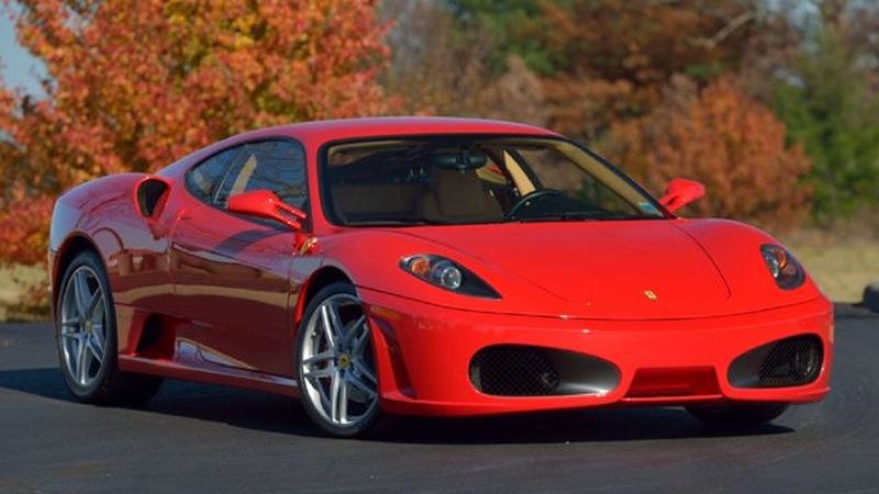 Продават на търг Ferrari на Доналд Тръмп
