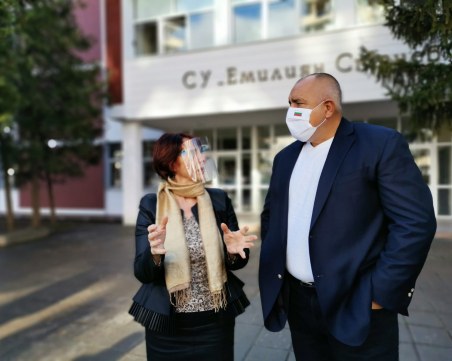 Борисов отговори на Радев: Ако някой знаеше колко ще са болните през март, щеше да е шеф на СЗО