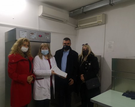 Пловдивският кръвен център вече е оборудван с шоков фризер за съхранение на плазма