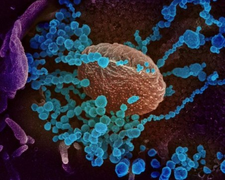 Редица европейски държави затягат мерките срещу COVID-19