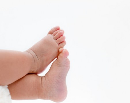 Бебешки имена 2020: Кръщаваме новородените момчета на светци и владетели