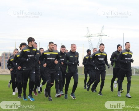 Ботев уреди четири контроли до момента