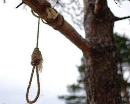 Баща на 2 деца се обеси навръх имения си ден