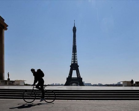 Франция не изключва по-тежък локдаун, ресторанти и ски курорти – затворени до февруари