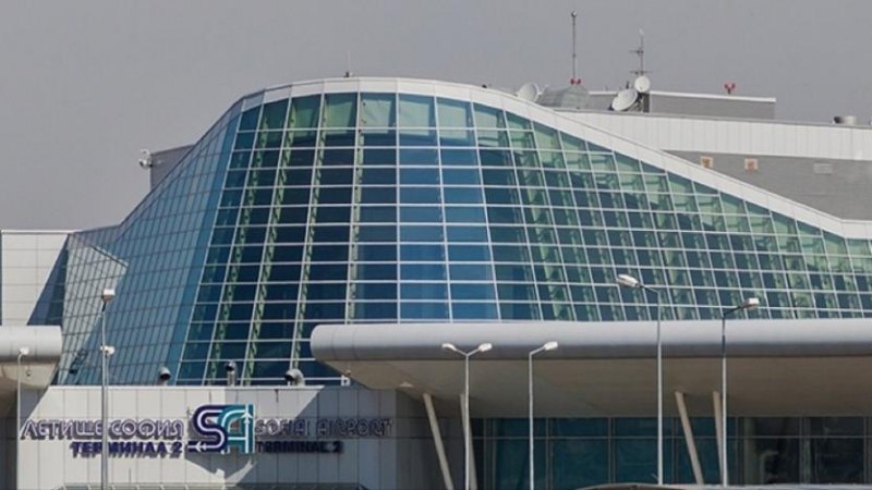 Шефът на летище София подаде оставка