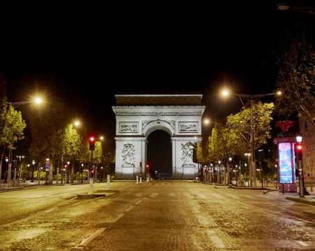 Франция затяга мерките, вечерният час започва от 18:00 часа в засегнатите департаменти