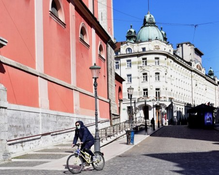 Словения отчете рекорд по активни случаи, очакват ситуацията да се успокои чак на пролет