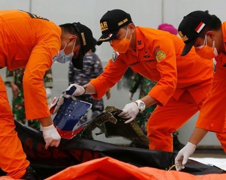 Откриха останки от изчезналия Боинг