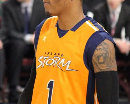 Академик привлече американец