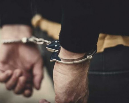 Автоапаши задигнаха лек автомобил в пазарджишко село, спипаха ги