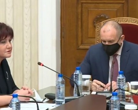 Ето ги исканията и предложенията на ГЕРБ и БСП при консултациите за изборите с президента Радев