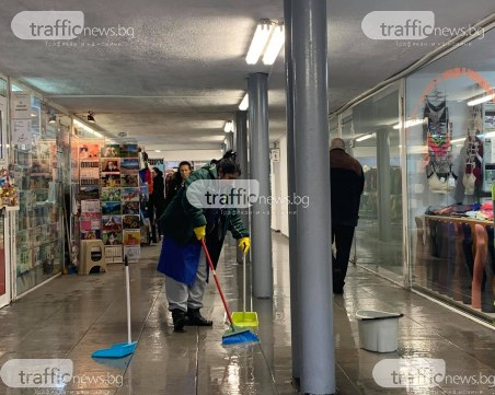 Подлезът на Централна гара прокапа