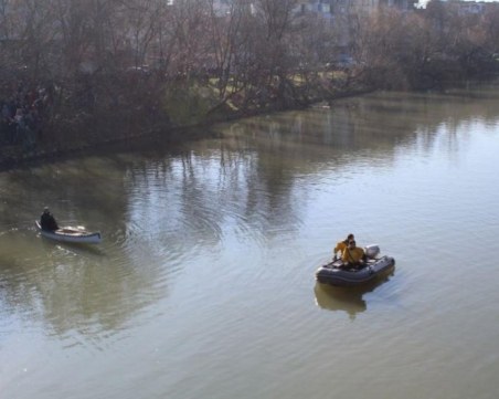 Предлагат риболовът в морето от лодка да е платен, от брега - без пари