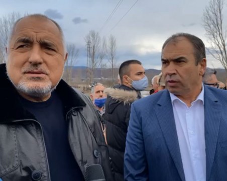 Борисов за падналия мост в Хаджидимово: До събота ще бъде изграден отново