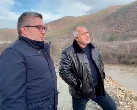 Борисов: Половината от строителните дейности по най-дългия пътен тунел у нас вече са изпълнени