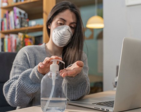 Защо карантинираните у нас са по-малко от активно болните от COVID-19?