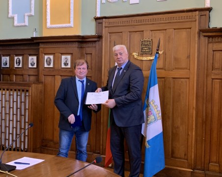 Кметът Здравко Димитров получи награда