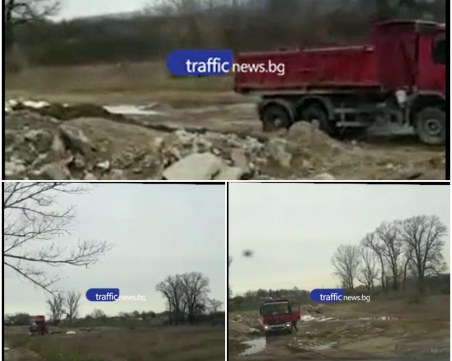 Незаконно сметище! Камион разтоварва строителни отпадъци край Въча