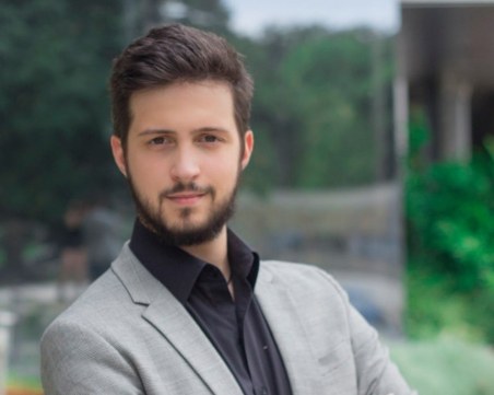 Тодор Рогошев: Най-важно ми е да помогна с това гласът на младите хора в България да бъде чут