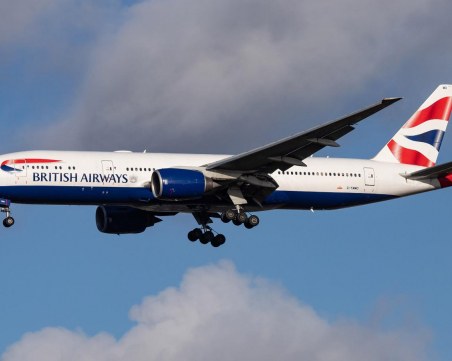 Задължителен тест за коронавирус за всички пътуващи за Англия и Шотландия