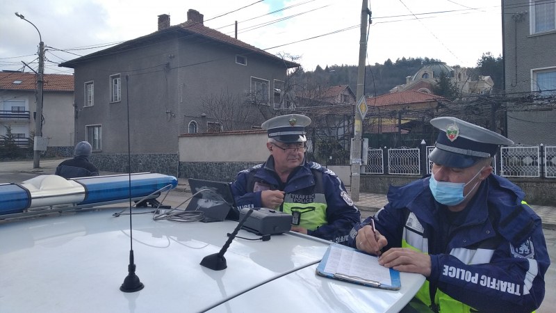 Стартира мащабна полицейска акция по пътищата в малките населени места