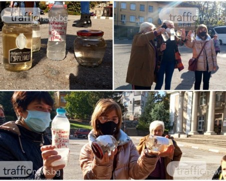 Протест в Брестовица! Водата продължава да е негодна за пиене